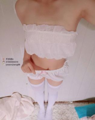 指尖传出真挚的热情